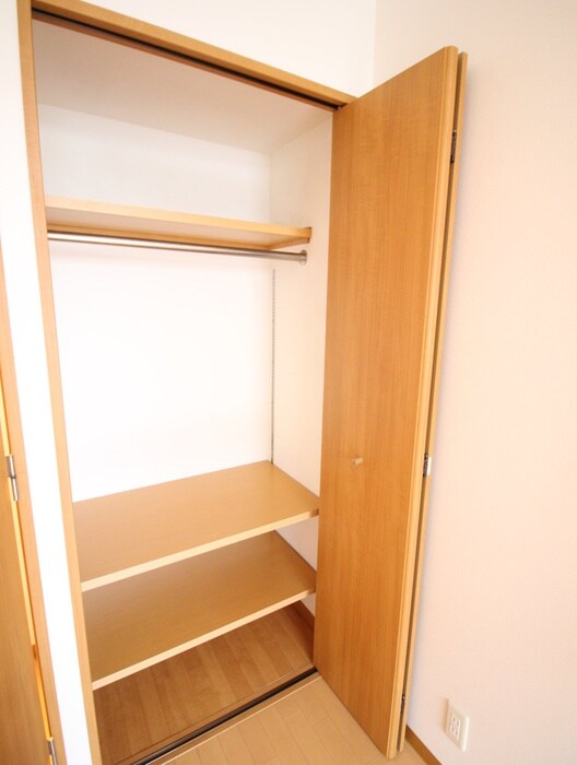 物件内観写真8　(収納)