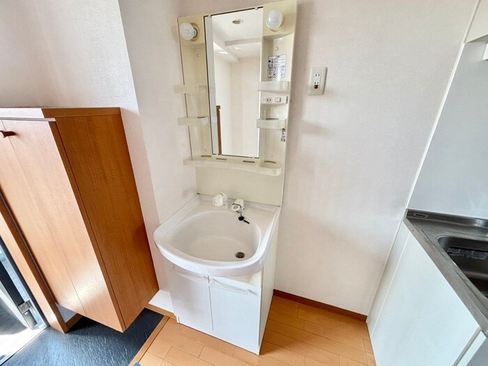 物件内観写真11　(洗面)