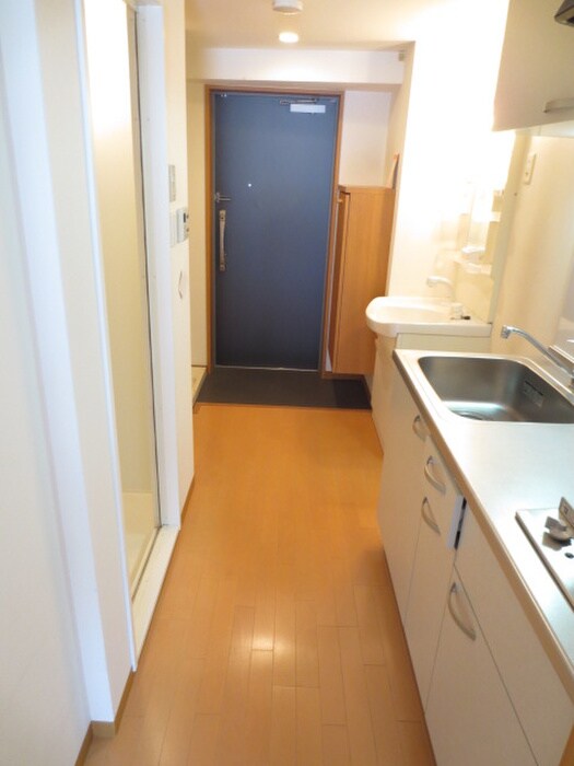 物件内観写真18　(廊下)