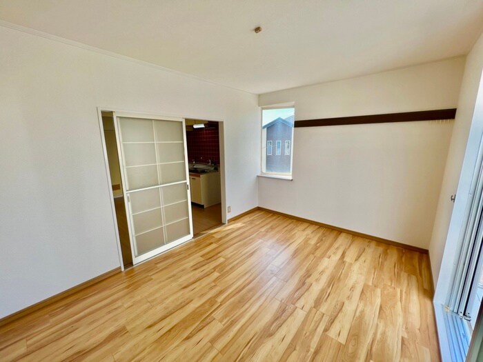 物件内観写真8　(居室)