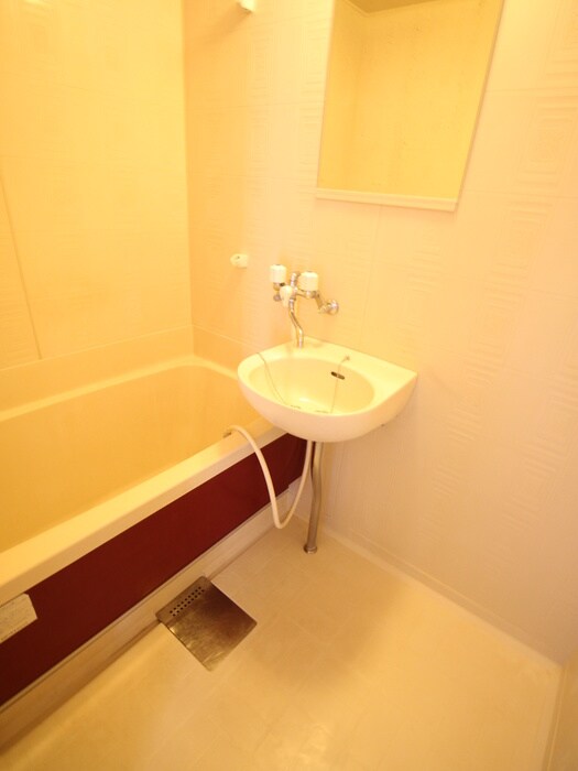 物件内観写真13　(バス／シャワールーム等)