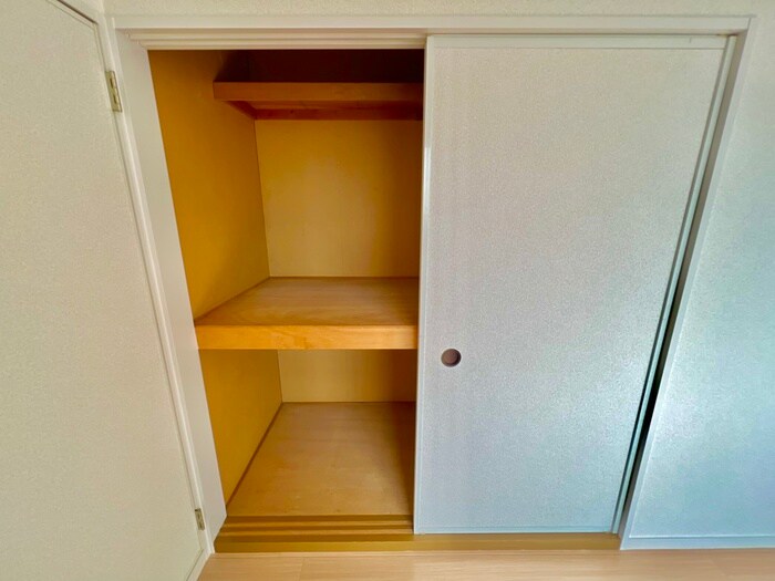 物件内観写真15　(収納)