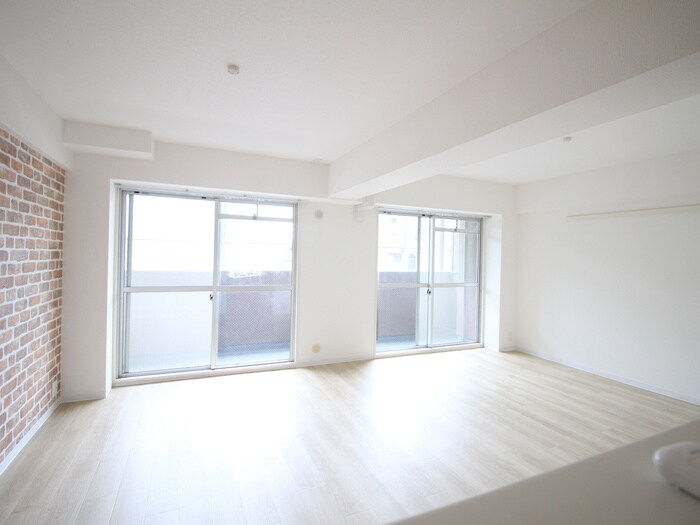 物件内観写真19　(室内からの展望)