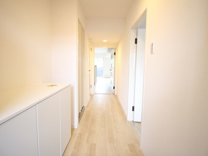 物件内観写真21　(廊下)