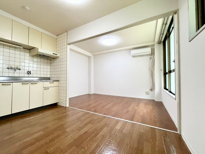 物件内観写真8　(居室)