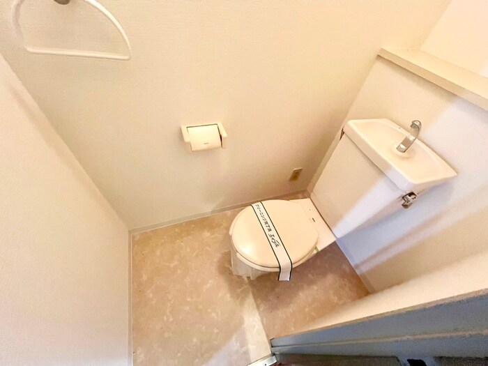 物件内観写真12　(トイレ)