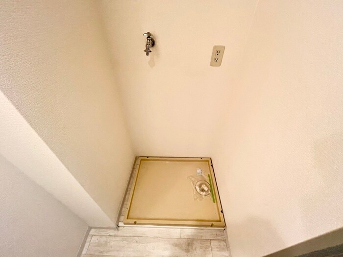 物件内観写真13　(洗濯機置場)