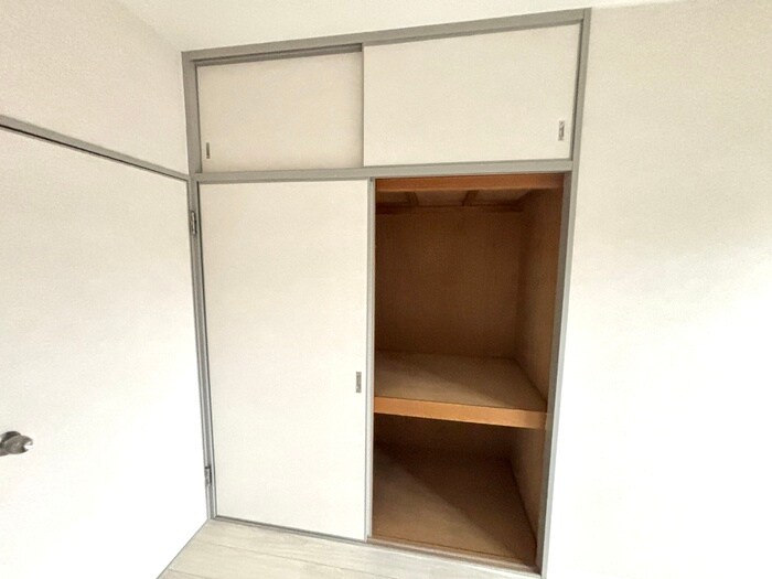 物件内観写真10　(収納)