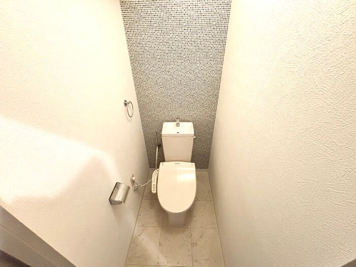 物件内観写真12　(トイレ)