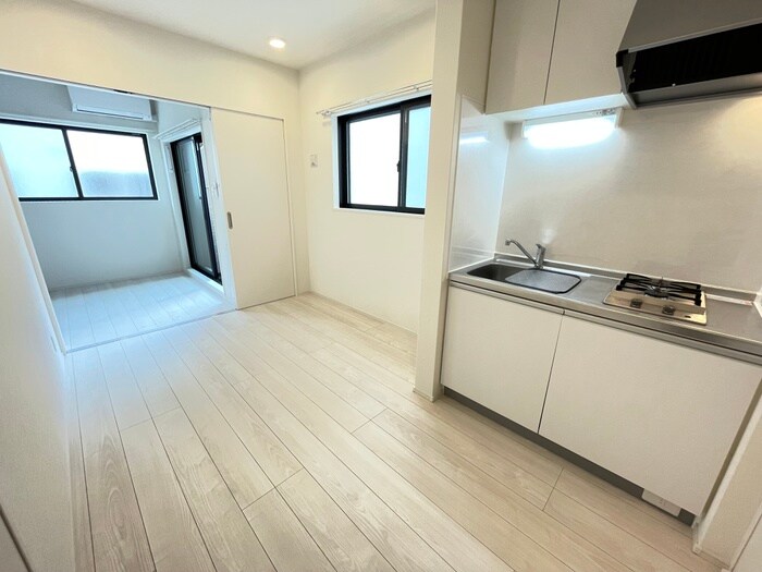 物件内観写真4　(居室)