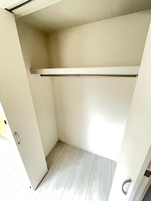 物件内観写真12　(収納)