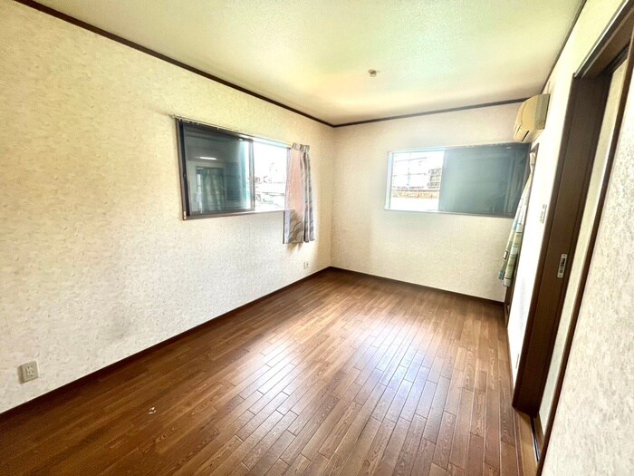 物件内観写真8　(居室)