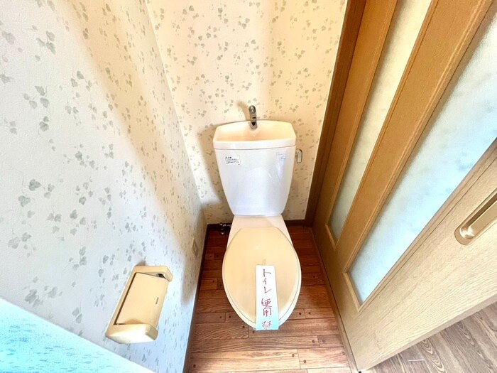 物件内観写真14　(トイレ)