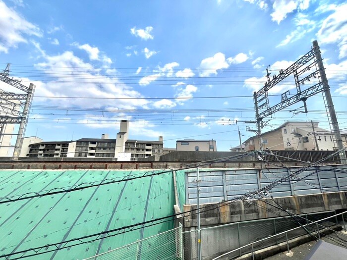 物件内観写真16　(室内からの展望)