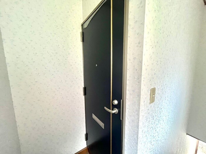 物件内観写真22　(玄関)