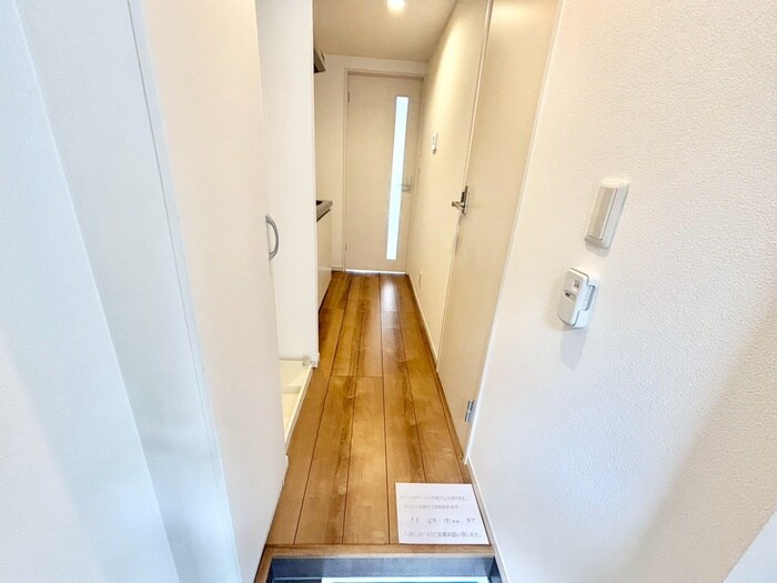 物件内観写真16　(廊下)