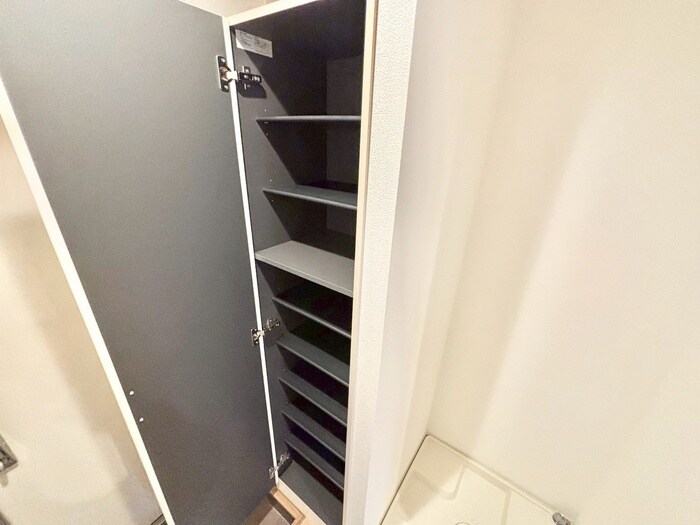物件内観写真17　(靴箱)