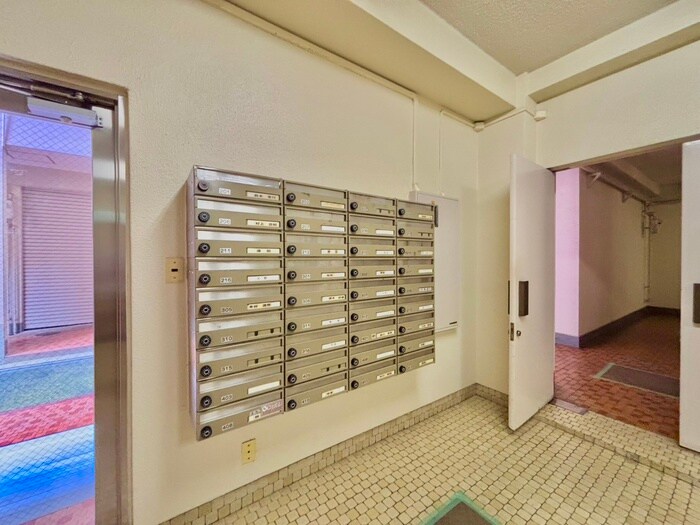 物件外観写真6　(建物設備)