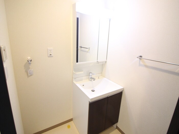 物件内観写真11　(洗面)