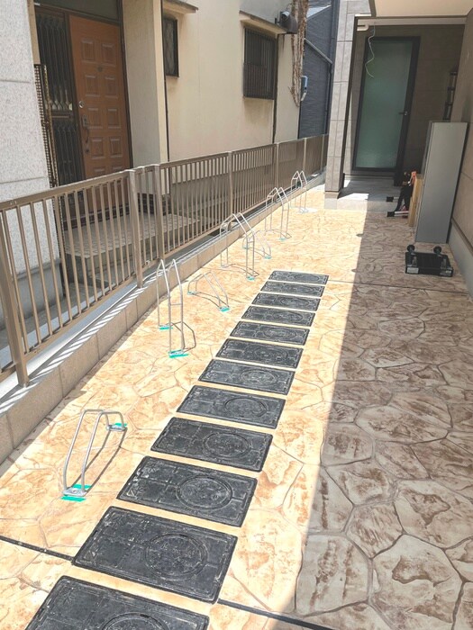 物件外観写真4　(駐輪場)