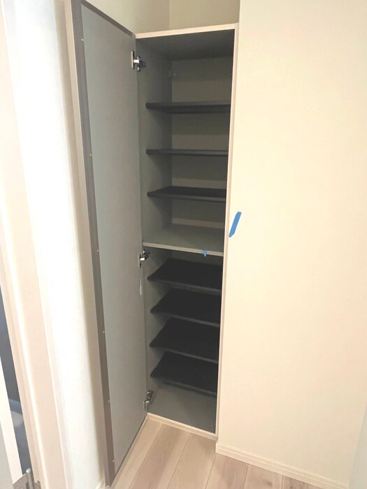 物件内観写真13　(靴箱)