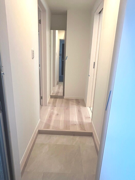 物件内観写真14　(廊下)