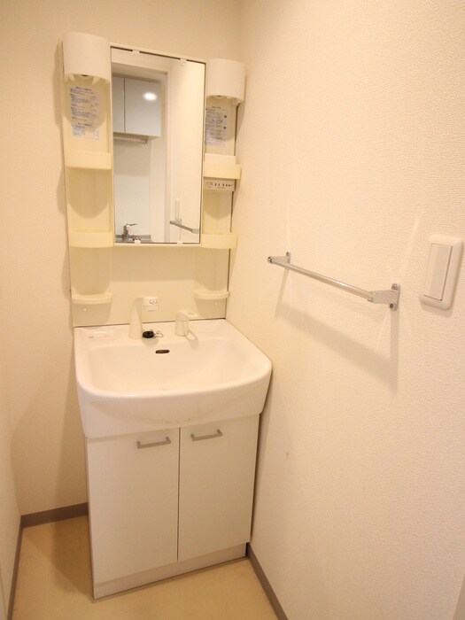 物件内観写真7　(洗面)