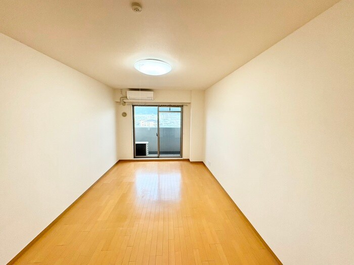 物件内観写真10　(居室)