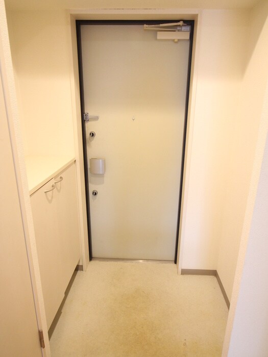 物件内観写真14　(玄関)