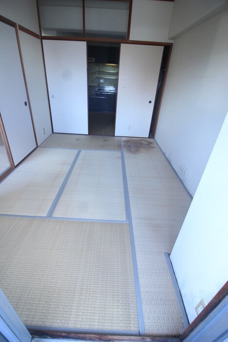 物件内観写真18　(居室)