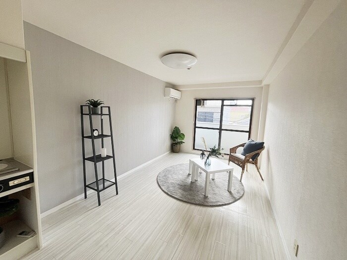 物件内観写真9　(居室)