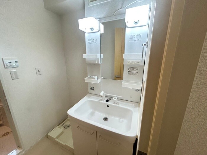 物件内観写真11　(洗面)