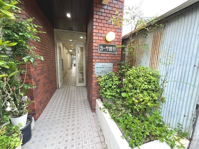 物件外観写真4　(エントランス部分)