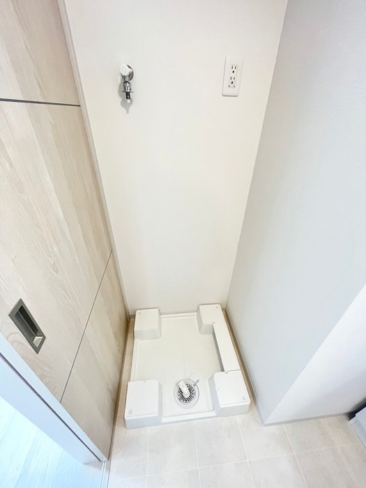 物件内観写真14　(洗濯機置場)