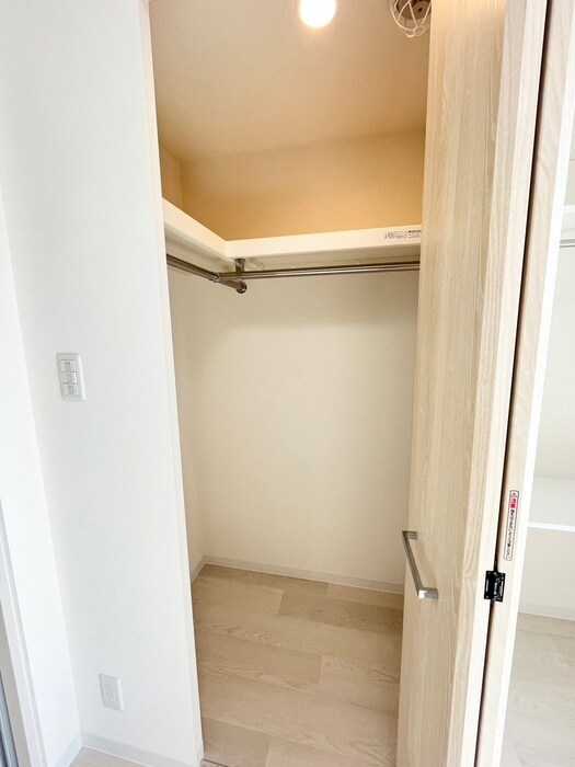 物件内観写真15　(収納)