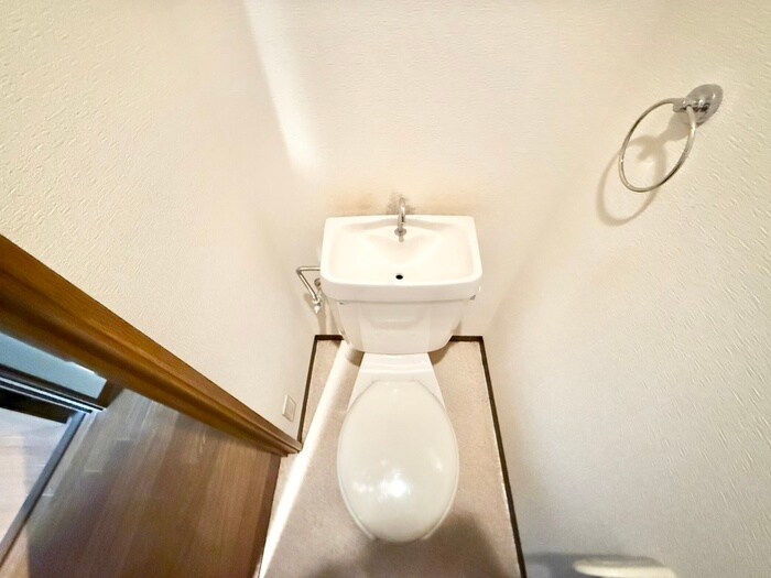 物件内観写真15　(トイレ)