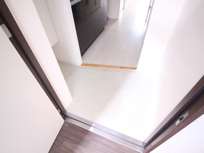 物件内観写真21　(玄関)