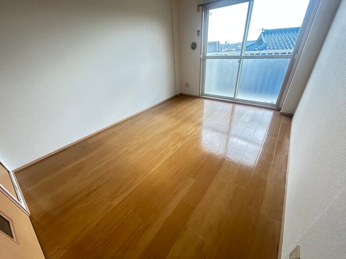 物件内観写真17　(居室)