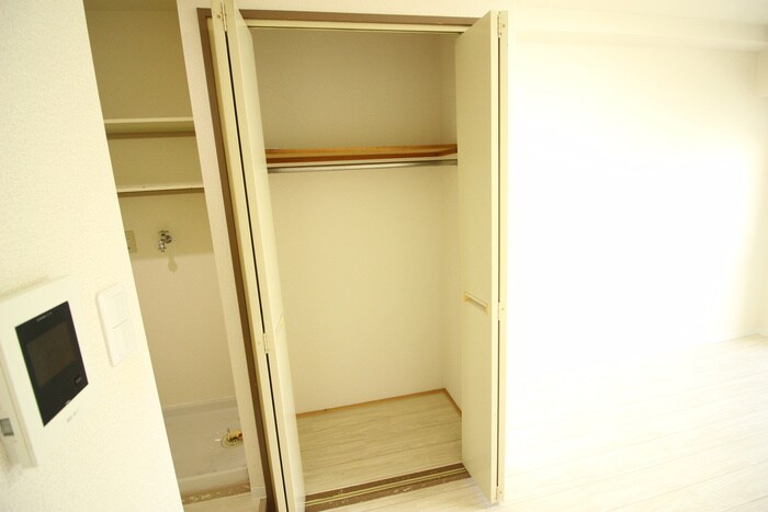 物件内観写真16　(収納)