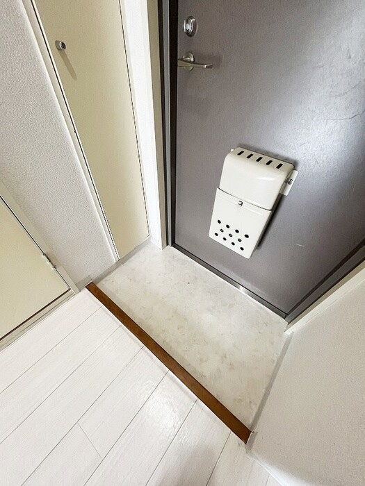 物件内観写真17　(玄関)