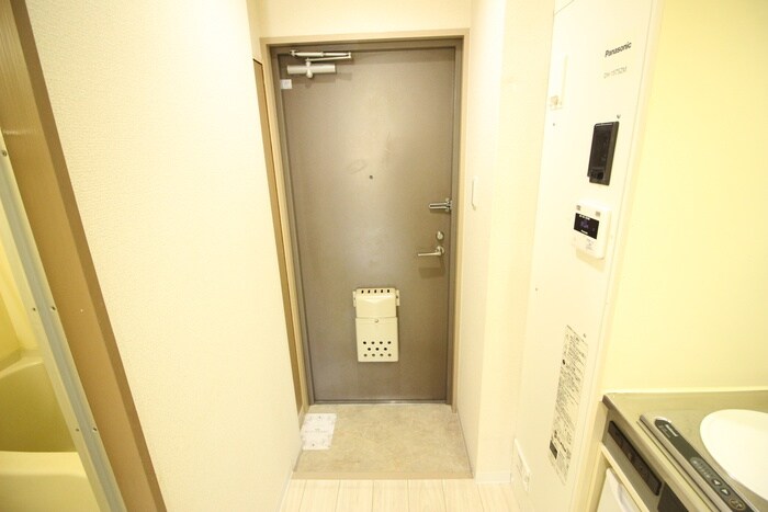 物件内観写真19　(玄関)