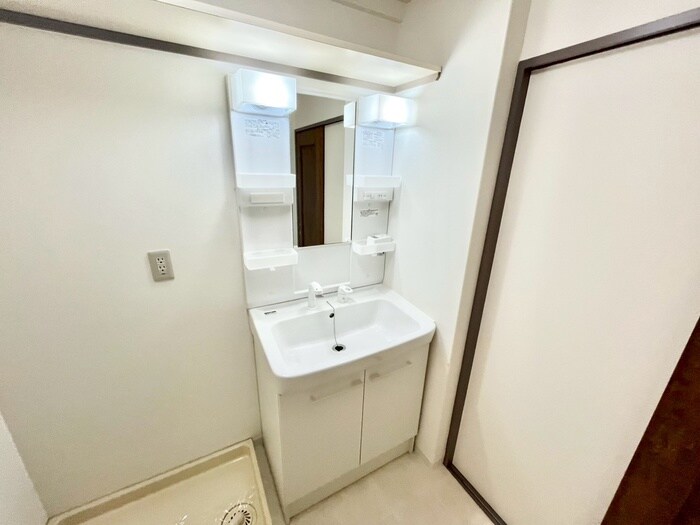 物件内観写真12　(洗面)