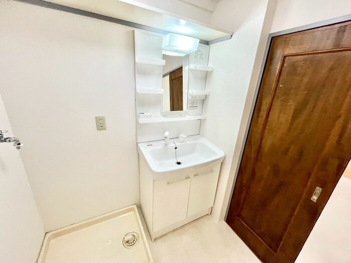 物件内観写真12　(洗面)