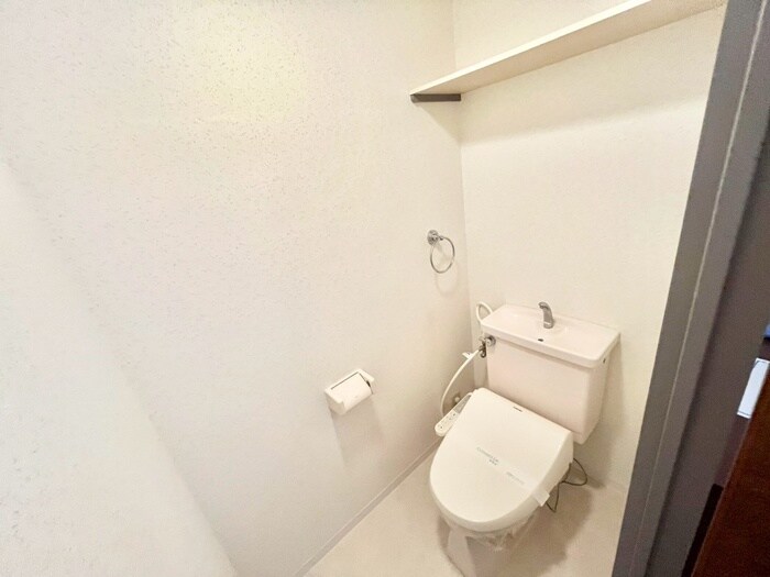 物件内観写真13　(トイレ)