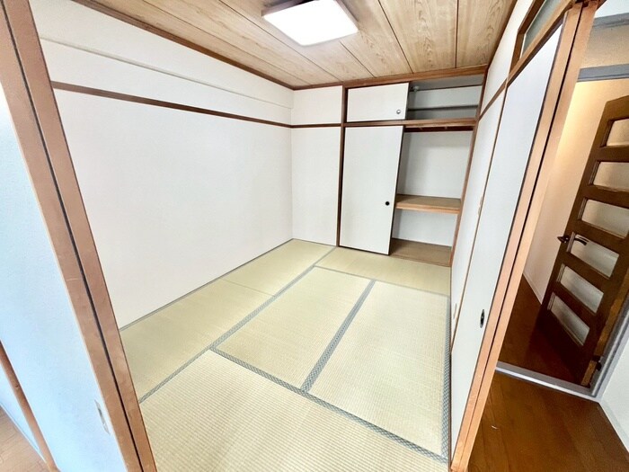 物件内観写真19　(居室)