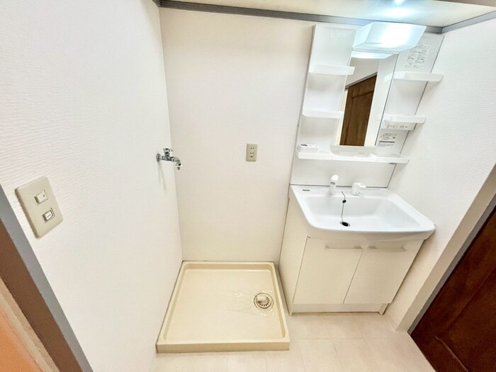 物件内観写真19　(洗濯機置場)