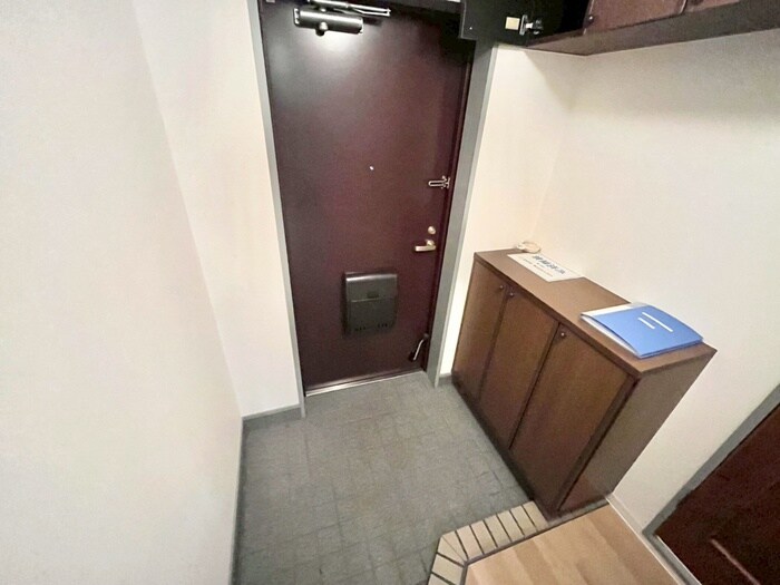 物件内観写真22　(玄関)