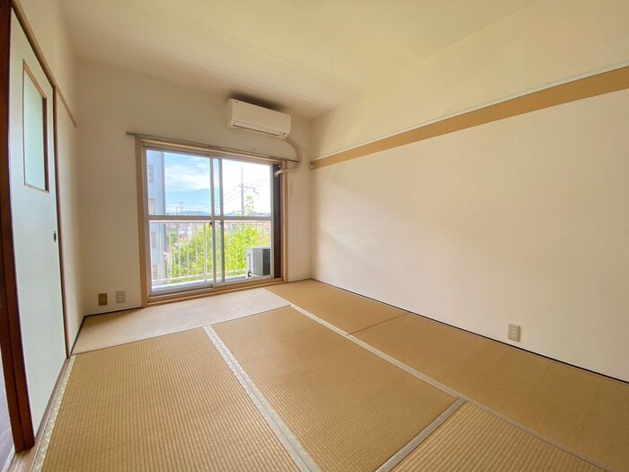 物件内観写真9　(居室)