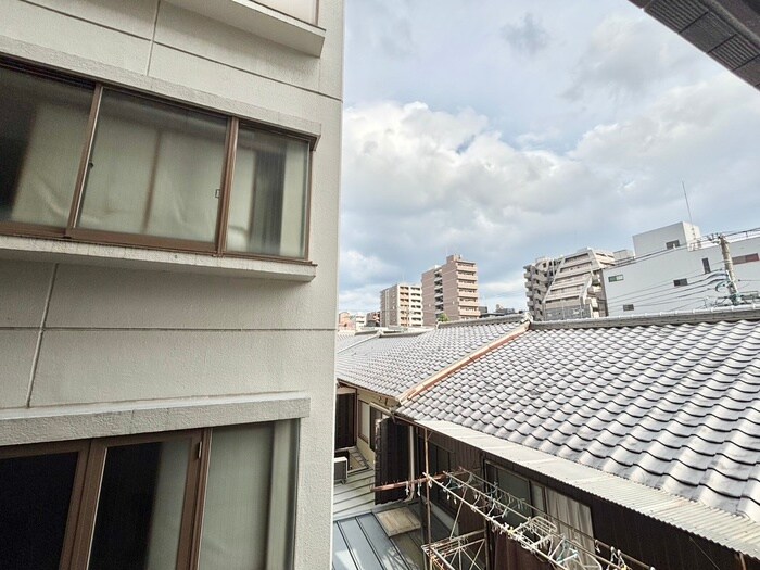 物件内観写真15　(室内からの展望)