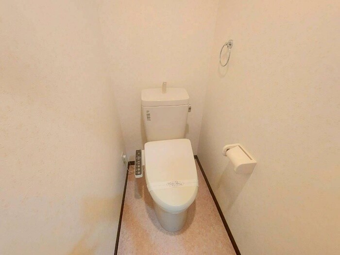 物件内観写真12　(トイレ)